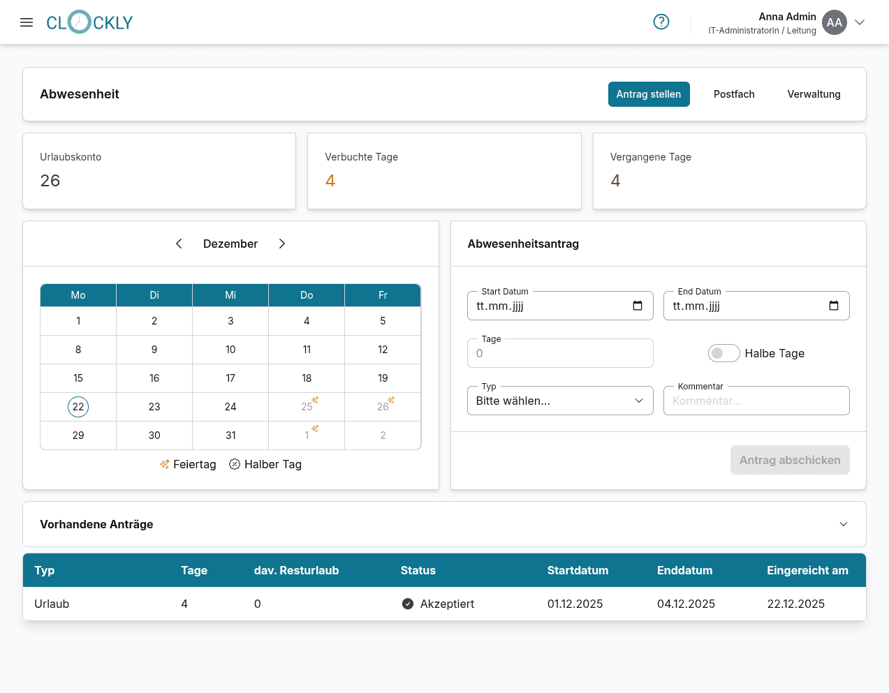 Screenshot der Abwesenheitsverwaltungsoberfläche mit einem Eingabebereich und einem Kalender. Im Eingabebereich befinden sich Datumsfelder für Start- und Enddatum, ein Zahlenfeld, welches die benötigten Tage anzeigt, ein Dropdown-Menü um die Art der Abwesenheit auszuwählen, eine Checkbox um halbe Tage zu markieren und ein Textfeld für einen Kommentar. Am unteren Ende befindet sich ein Abschicken-Button.
